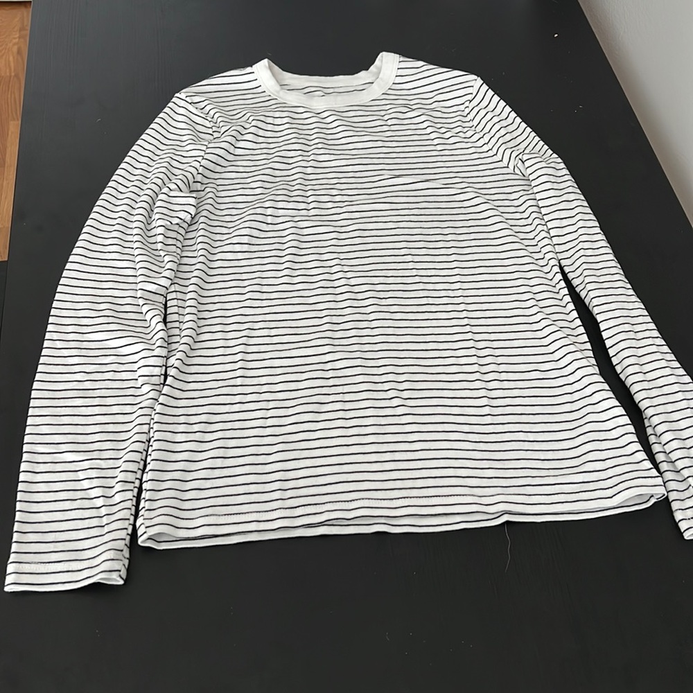 Black and white stripped long sleeve shirt